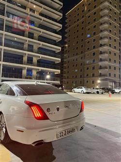 جاكوار XJ